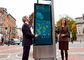 55 اینچ 65 اینچ سفارشی کیوسک سفارشی تعاملی در فضای باز برای پذیرش خیابان / بلوک تامین کننده